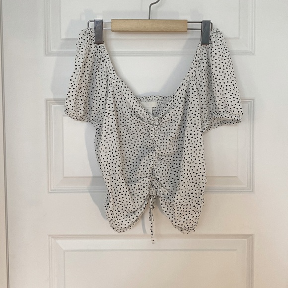 3 for 20 $ - H&M - crop cheeta/dots top - white and black - size L - Picture 2 of 6